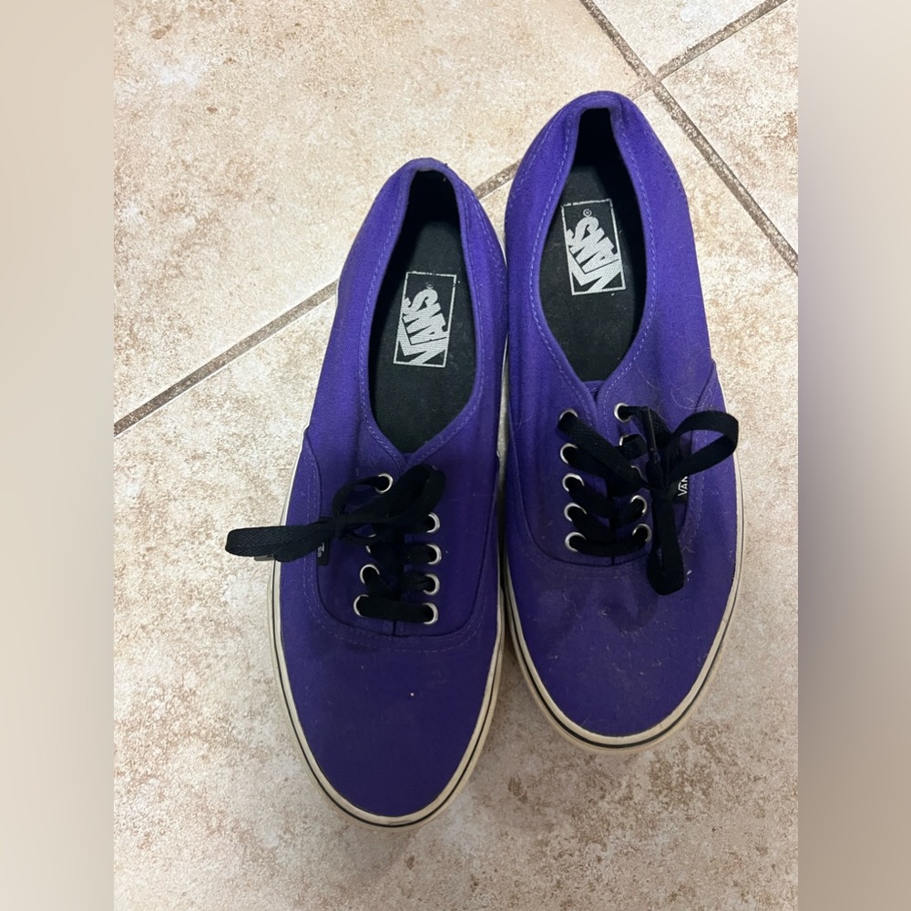 Great condition purple Vans men’s 9.5